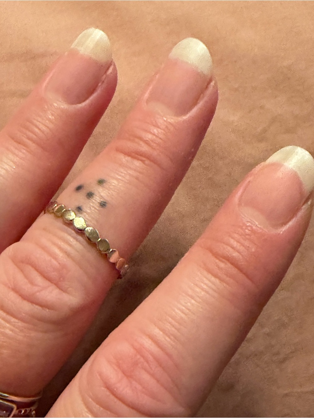Mejuri dot ring - Picture 7 of 7